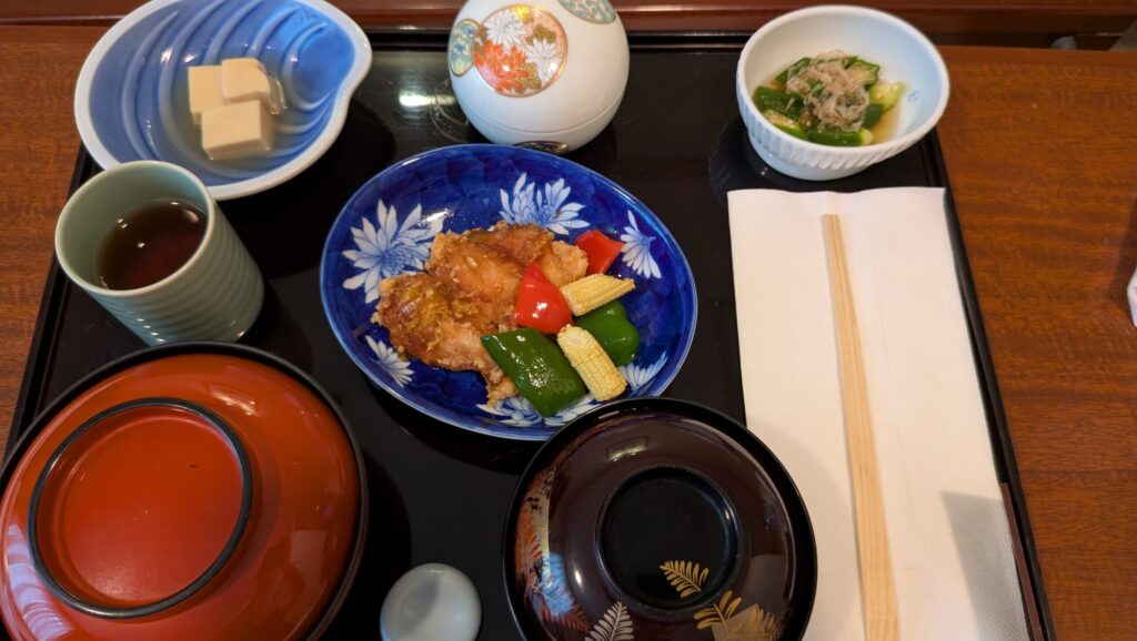 山王バースセンター食事
